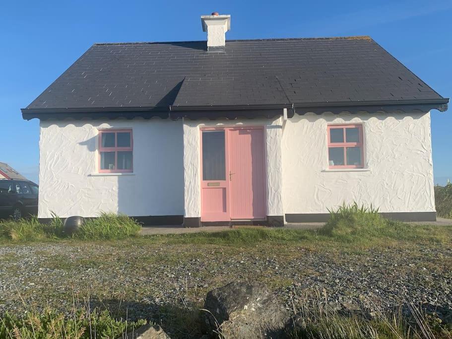 Pink Cottage Балликоннили Экстерьер фото